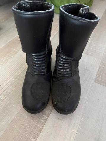 Moror schoenen maat 41 beschikbaar voor biedingen