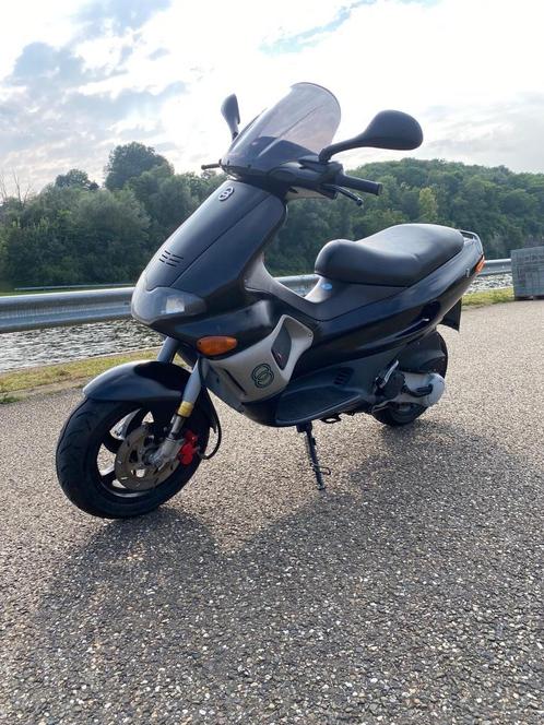 Gilera runner 70cc b klasse, Vélos & Vélomoteurs, Scooters | Marques Autre, Utilisé, Classe B (45 km/h), Deux-temps, Enlèvement