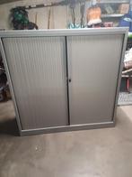 Roldeurkast archiefkast, Ophalen