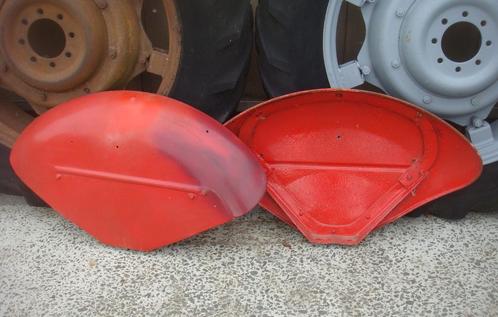 tractor spatborden voor oldtimer mf of fordson, Zakelijke goederen, Landbouw | Tractoren, Ford, Ophalen
