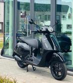 Vespa gts zadel te koop ! Nieuwstaat !, Fietsen en Brommers, Ophalen, Nieuw, Zadel, Vespa