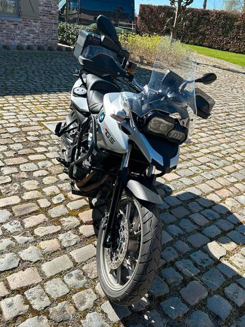 Mooie BMW F700GS slechts 13700 km beschikbaar voor biedingen