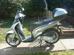 moto 125CC Honda, Motoren, Scooter, Particulier, 125 cc, 11 kW of minder
