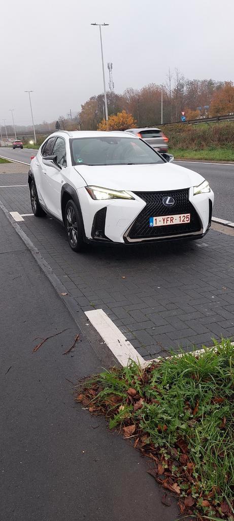 Lexus ux 250h hybride Fsport met lpg gas Installatie, Auto's, Lexus, Particulier, UX, Lichtsensor, Regensensor, LPG, Ophalen