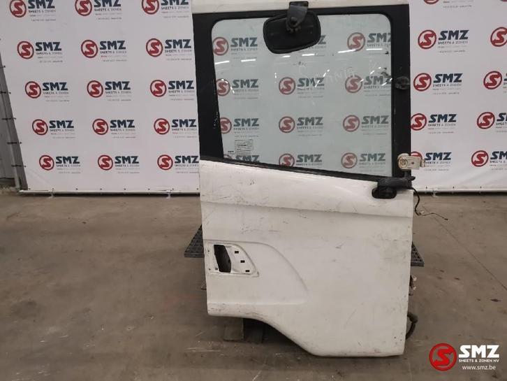 Occ Deur rechts SCANIA 4-series 94/114/124/144/164, Auto-onderdelen, Vrachtwagen-onderdelen, Scania, Carrosserie en Plaatwerk