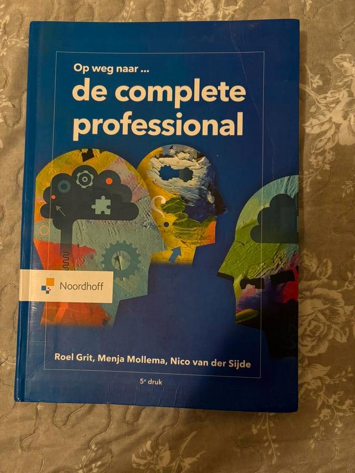Roel Grit - De complete professional, Boeken, Politiek en Maatschappij, Zo goed als nieuw, Ophalen of Verzenden