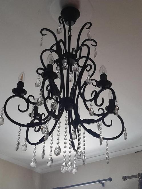 A vendre: lustre noir avec pampilles, Huis en Inrichting, Lampen | Kroonluchters, Zo goed als nieuw, Metaal, Ophalen