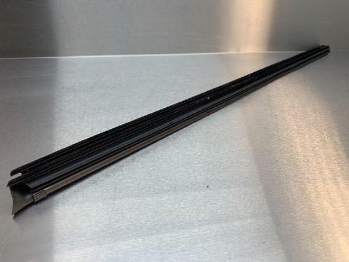 RAAMLIKKER (HYUNDAIKONA), Auto-onderdelen, Carrosserie, Gebruikt