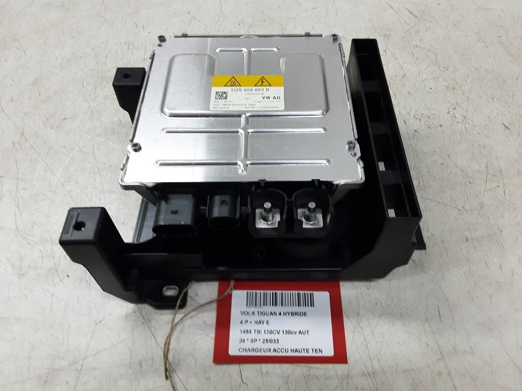 CHARGEUR DE BATTERIE (5QS959663B), Mevr. I. Hauben, Utilisé, Info@Collignon.be, Rue de l'Espoir 34 34
4030  GRIVEGNÉE, BE