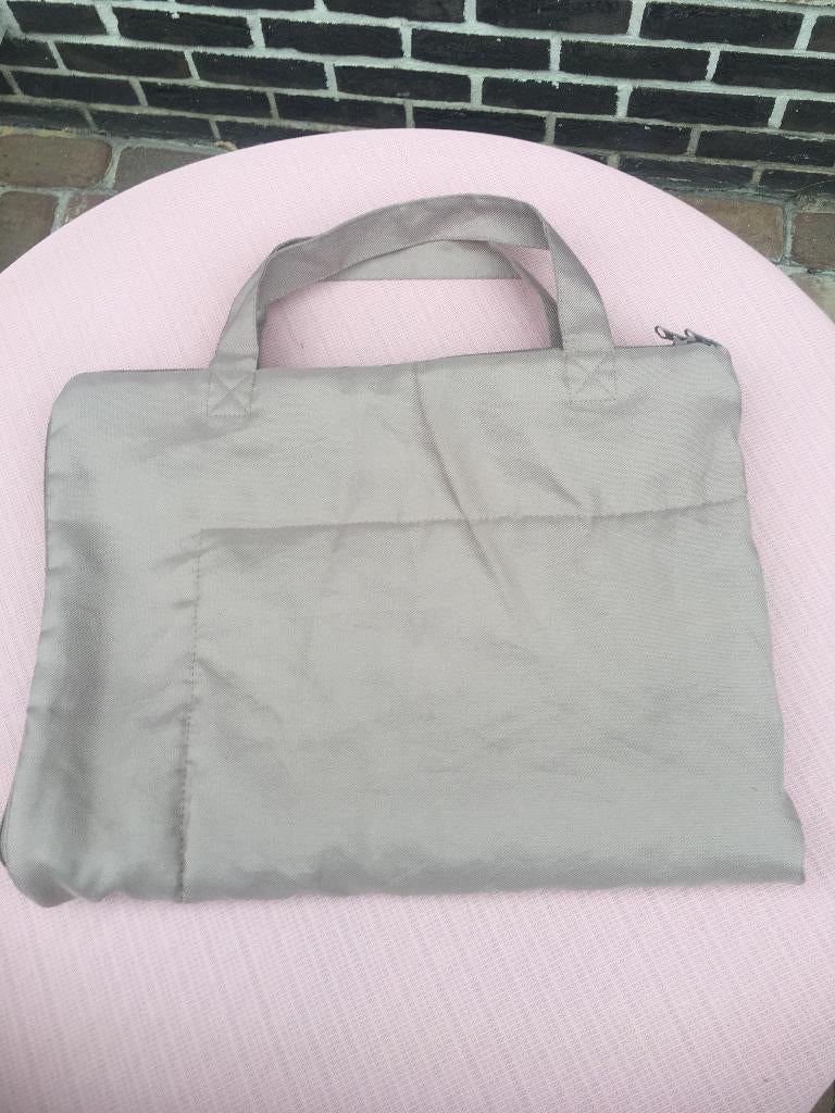 VERZORGINGS DEKENTJE ZO GOED ALS NIEUW, Ophalen of Verzenden, Zo goed als nieuw, Aankleedkussen