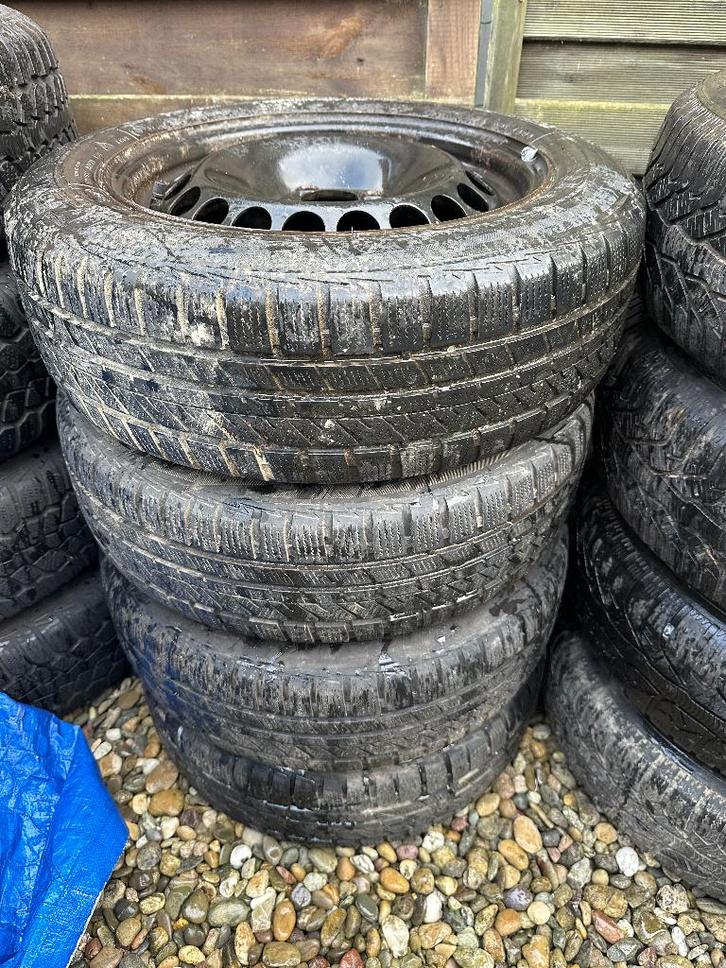 Wintersetjes 15 en 16 inch Opel en Renault, Autos : Pièces & Accessoires, Pneus & Jantes, Pneus et Jantes, Pneus hiver, 16 pouces