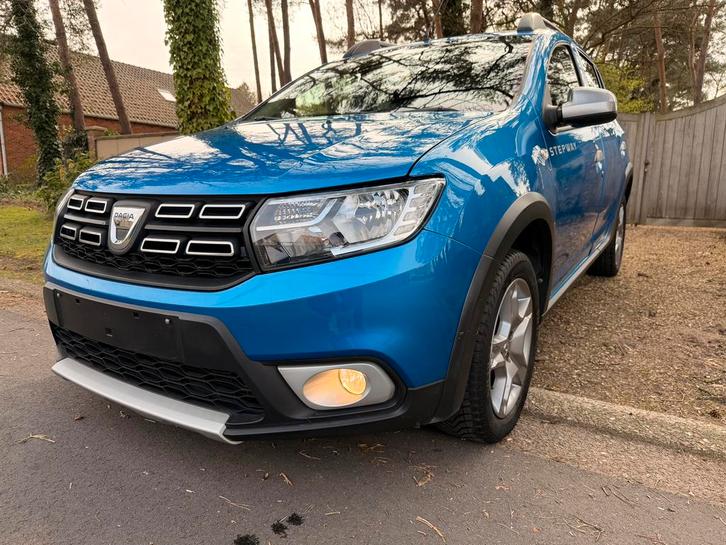 Dacia Sandero Stepway/0.9i/Euro6/1ère victoire, Autos, Dacia, Entreprise, Achat, Sandero Stepway, ABS, Airbags, Bluetooth, Ordinateur de bord