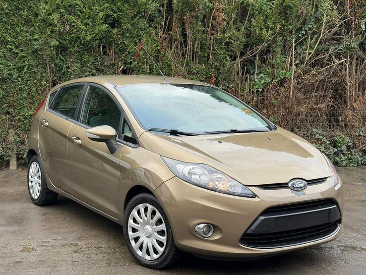 Ford fiesta 2012 1.6 diesel airco 2700€ gekeurd voor verkoop, Auto's, Ford, Bedrijf, Te koop, Diesel, 5 deurs, Handgeschakeld