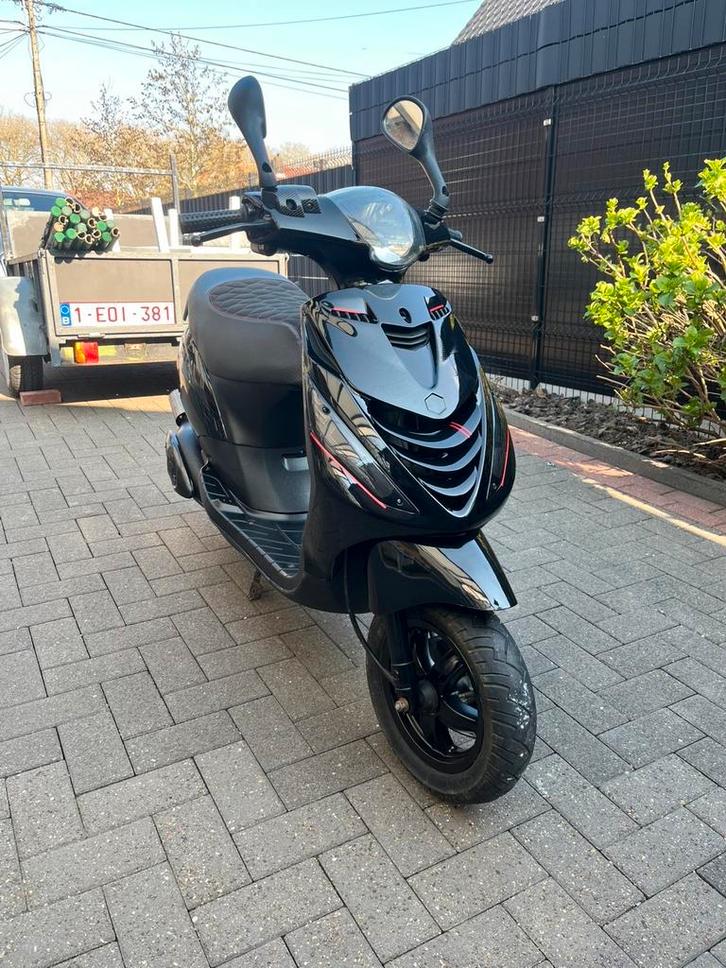 Piaggo zip A klasse, Fietsen en Brommers, Scooters | Piaggio, Nieuw, Zip, Klasse A (25 km/u), Tweetakt, Ophalen of Verzenden