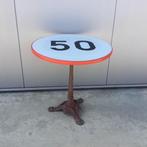 Tafeltje met gietijzeren voet en verkeersbord, Ophalen, Gebruikt, Rond