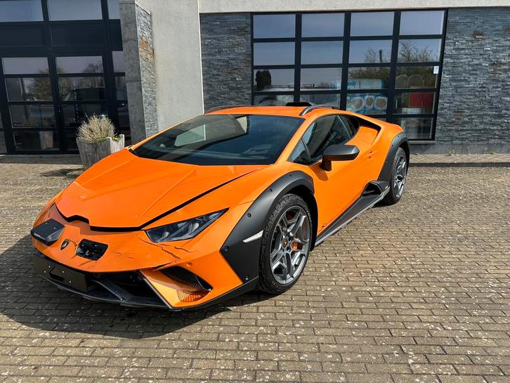 Lamborghini huracan sterrato, Autos, Lamborghini, Entreprise, Huracan, Essence, Coupé, Automatique, Quatre roues motrices / 4X4
