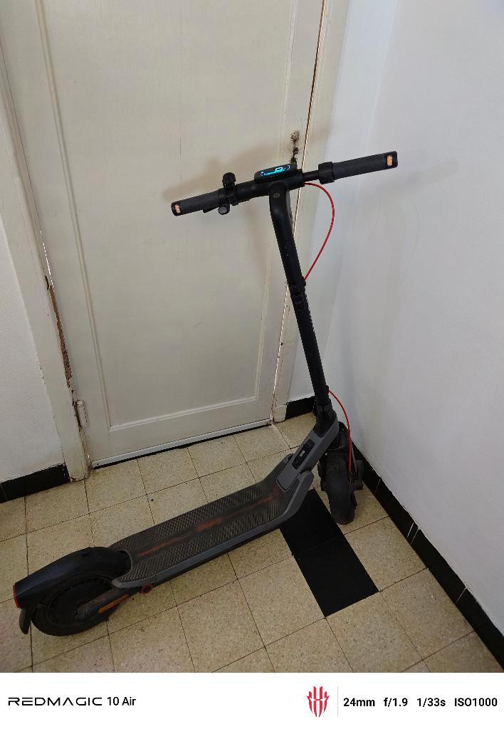 Trotinette Ninebot E3 pro, Vélos & Vélomoteurs, Trottinettes, Comme neuf, Kickbike, Enlèvement