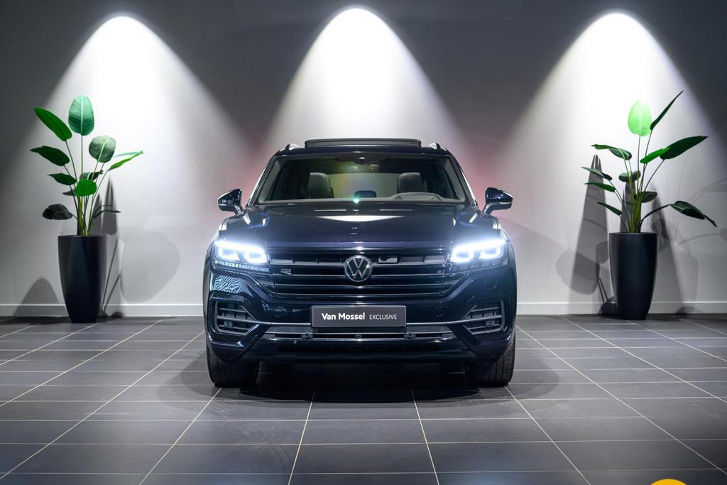 Volkswagen Touareg 3.0 V6 210kW 4WD R-Line LUCHTVERING | DYN, Auto's, Volkswagen, Automaat, Gebruikt, https://public.car-pass.be/vhr/adb6b434-90fd-48bf-ad7f-f4fffbe57244