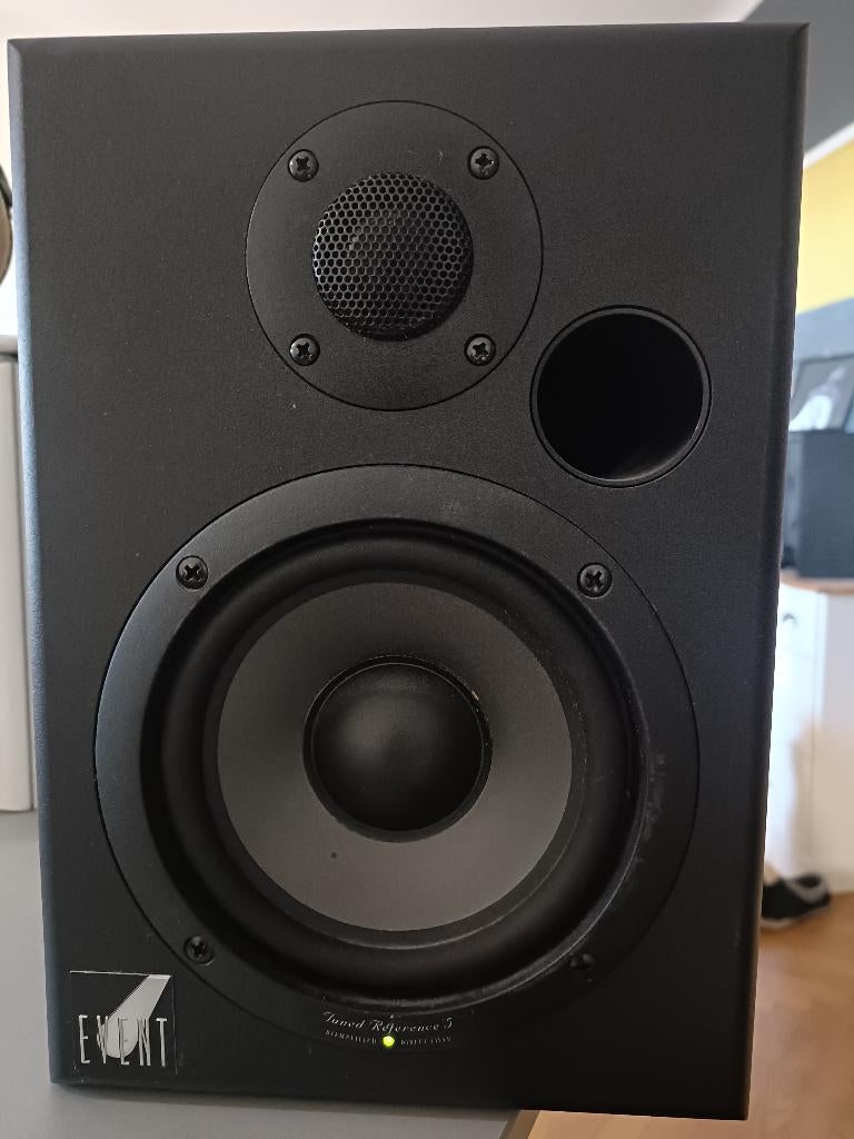 Event actif moniteur tr 5, TV, Hi-fi & Vidéo, Enlèvement, Comme neuf, 60 à 120 watts, Haut-parleurs Frontaux, Arrière ou Stéréo