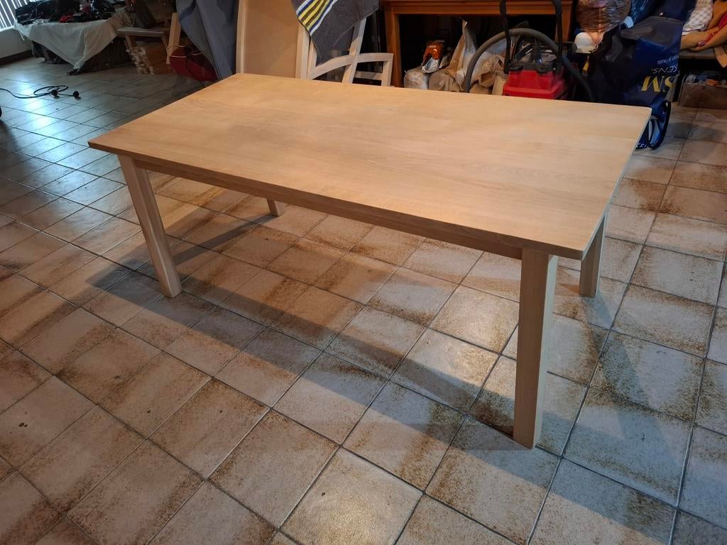Eiken tafel, Ophalen