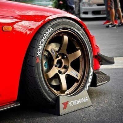 Pneus 18" YOKOHAMA ADVAN été NEUFS 245/40 R18 97 Y, Autos : Pièces & Accessoires, Pneus & Jantes, Neuf, 245 mm, Véhicule de tourisme