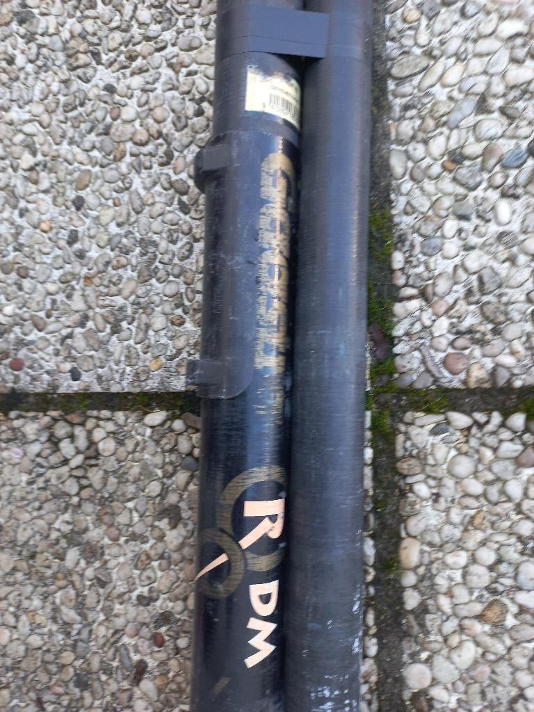 Matériels planche à voile (mât, voile, wishbone,..), Watersport en Boten, Windsurfen, Ophalen, Gebruikt, Met draagtas, Minder dan 250 cm