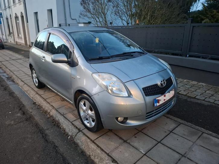Toyota yaris 1.4 Diesel *Climatisation, Autos, Toyota, Particulier, Yaris, ABS, Airbags, Air conditionné, Ordinateur de bord, Verrouillage central