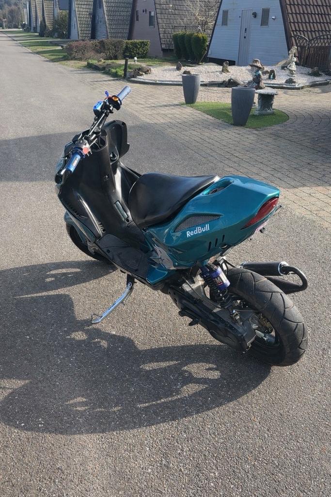 Yamaha Aerox 70cc, Fietsen en Brommers, Ophalen, Zo goed als nieuw, Aerox