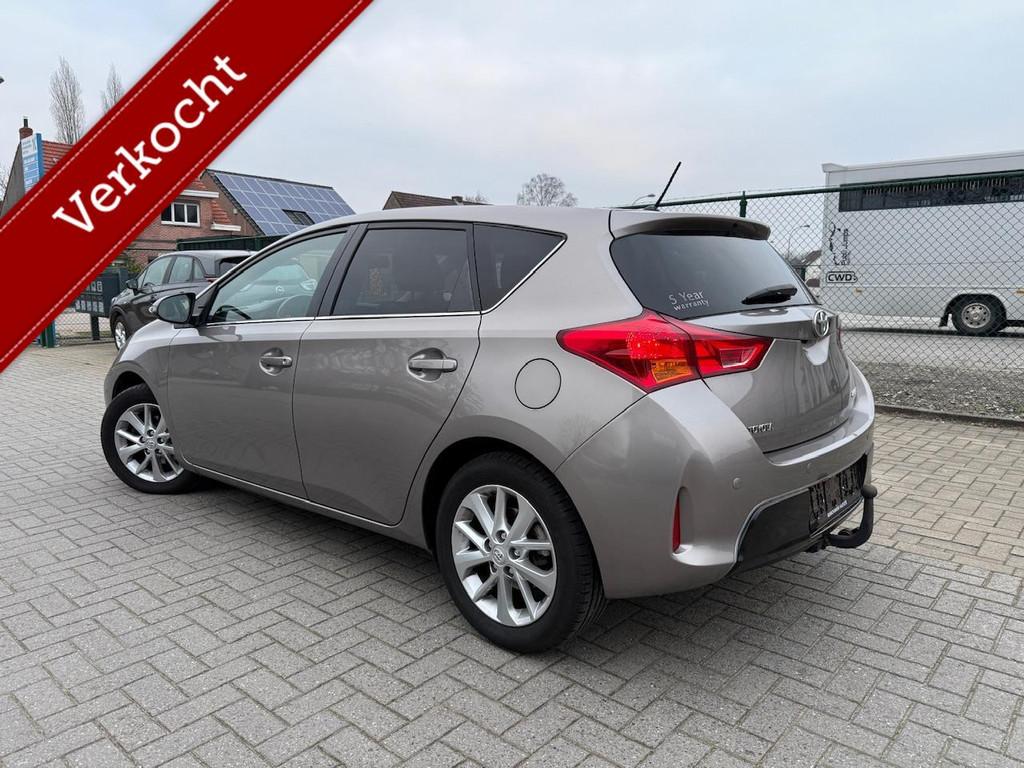 Toyota Auris 1.6 Benzine | Trekhaak | Navi |Pano | Camera, Achat, Entreprise, 1165 kg, Boîte manuelle
