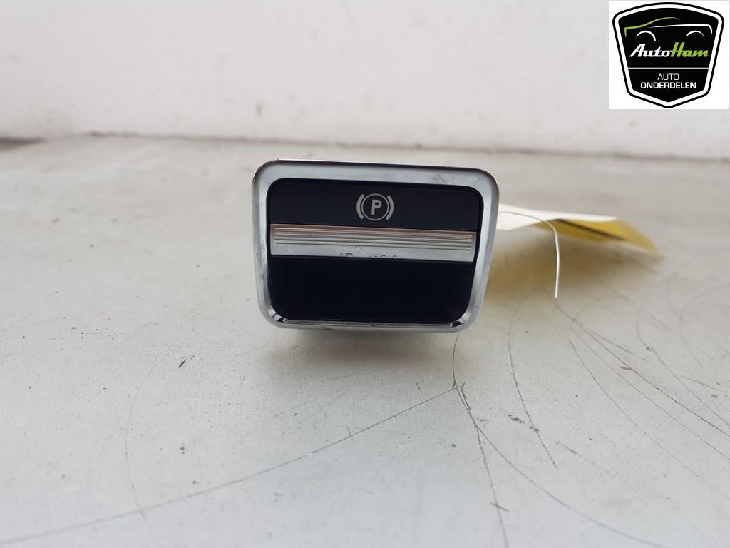 HANDREMSCHAKELAAR AMG GT (C190) (|2215401445|A2215401445|), Auto-onderdelen, Interieur en Bekleding, Gebruikt, Mercedes-Benz