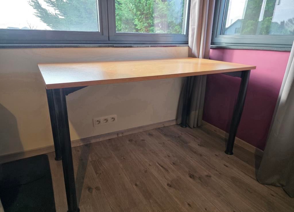 Professionele bureau 140x70, Ophalen, Gebruikt, Spaanplaat of MDF, Overige merken