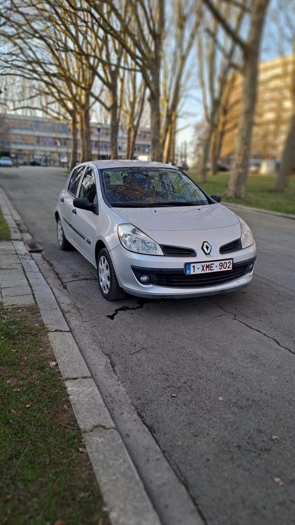 renault clio 2008, Auto's, Renault, Particulier, Clio, ABS, Airbags, Bluetooth, Centrale vergrendeling, Lichtmetalen velgen, Radio