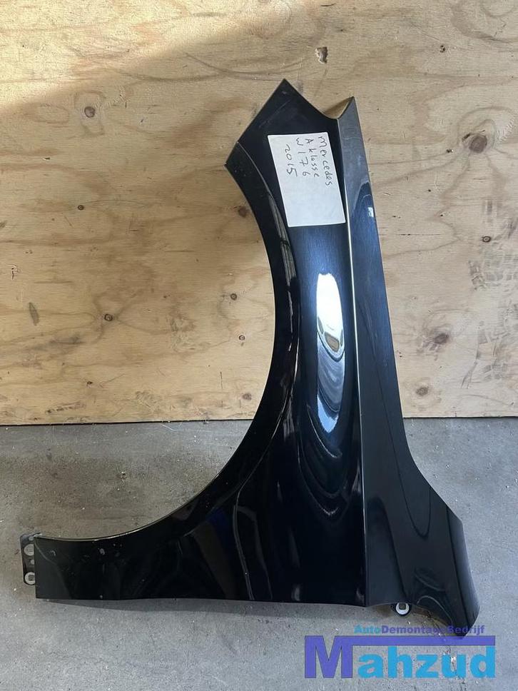 MERCEDES A KLASSE W176 ZWART links voorscherm 2012-2018, Autos : Pièces & Accessoires, Carrosserie & Tôlerie, Mercedes-Benz, Avant