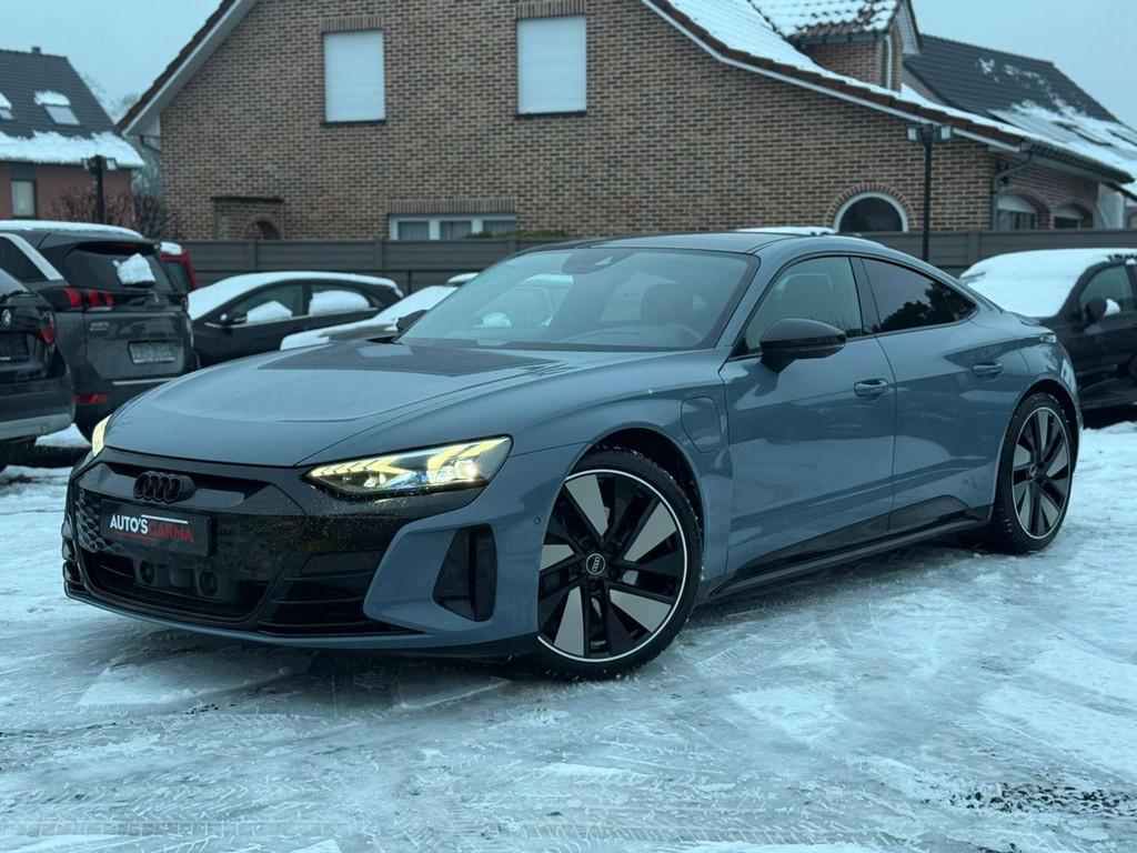 Audi Edition 1/100 Quattro Led Camera ZetelV 1Ste Eigen, Autos, Achat, Entreprise, Carnet d'entretien, 481 ch