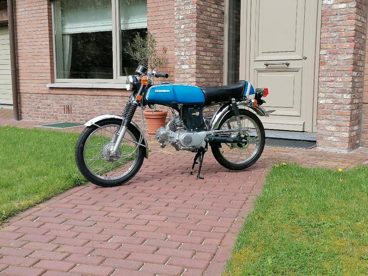 Honda SS50Z  5vit, Fietsen en Brommers, Brommers | Honda, Ophalen