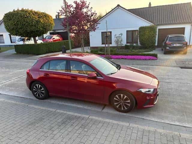 mooie A 160 manueel van 2020 in designo Hyacinth rood, Auto's, Voorwielaandrijving, 4 cilinders, 5 deurs, Particulier