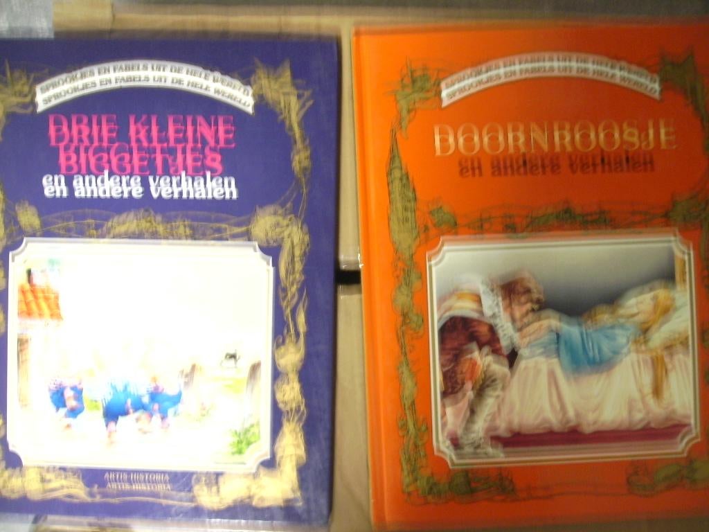 artis-historia verhaaltjes doornroosje en 3 kein biggetjes, Boeken, Prentenboeken en Plaatjesalbums, Ophalen of Verzenden, Gelezen