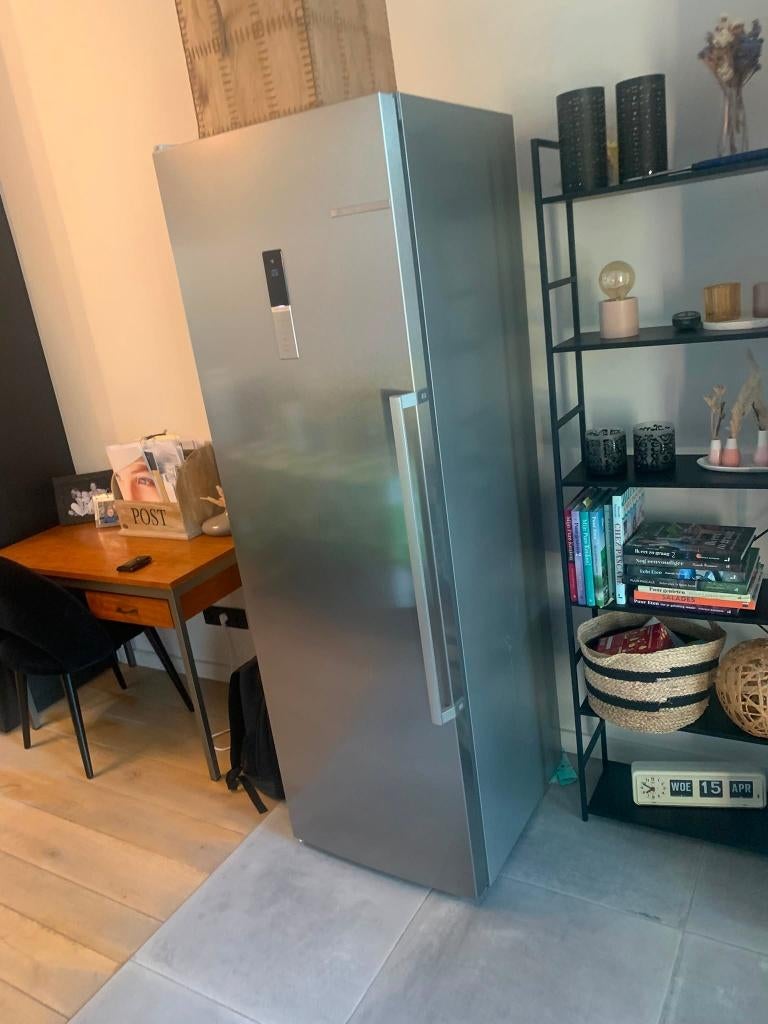 RÉFRIGÉRATEUR INOX BOSCH A ++, Classe énergétique A ou plus économe, 160 cm ou plus, Sans bac à congélation, Enlèvement