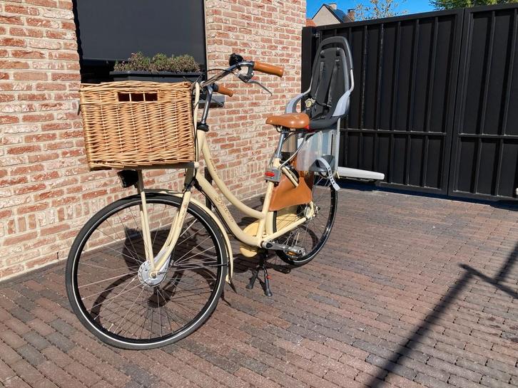 Vélo de ville pour maman (vélo pour grand-mère), beige, Vélos & Vélomoteurs, Vélos | Femmes | Vélos maman, Comme neuf, Sparta