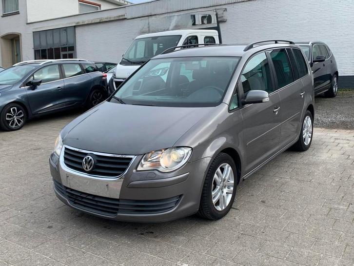 Volkswagen Touran 1.6i 2007 face lift, Autos, Volkswagen, Entreprise, Achat, Touran, Ordinateur de bord, Essence, Boîte manuelle