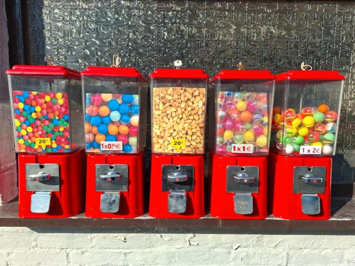 Distributeur Brabo Chewing Gum M&M's cacahuète  capsules, Collections, Machines | Autre, Utilisé, Enlèvement ou Envoi