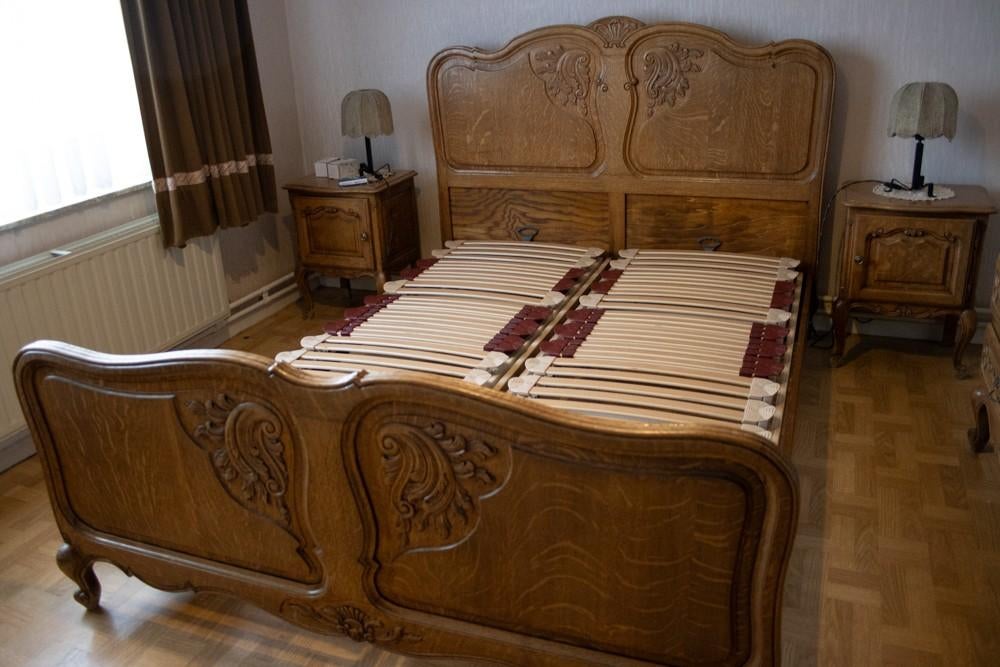 Chambre complète - Lit + tables de chevet + armoire, Enlèvement, Comme neuf, Deux personnes, Landelijk vintage