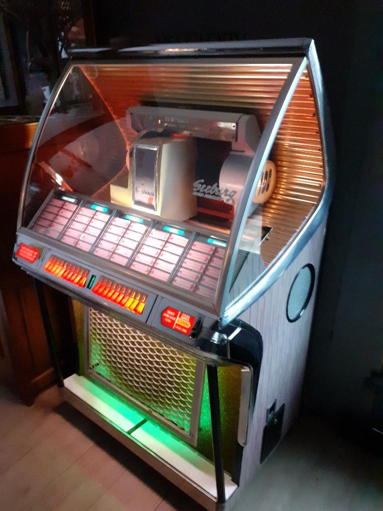 jukebox seeburg HF 100j, Collections, Machines | Jukebox, Enlèvement, Seeburg