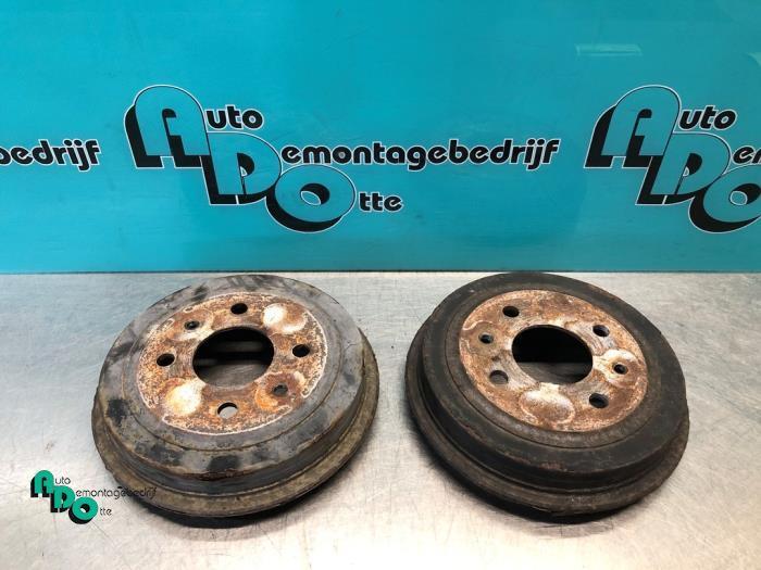 Remtrommel achter van een Ford KA (KA 10-), Auto-onderdelen, Remmen en Aandrijving, Ford, Gebruikt, 3 maanden garantie, Ophalen of Verzenden