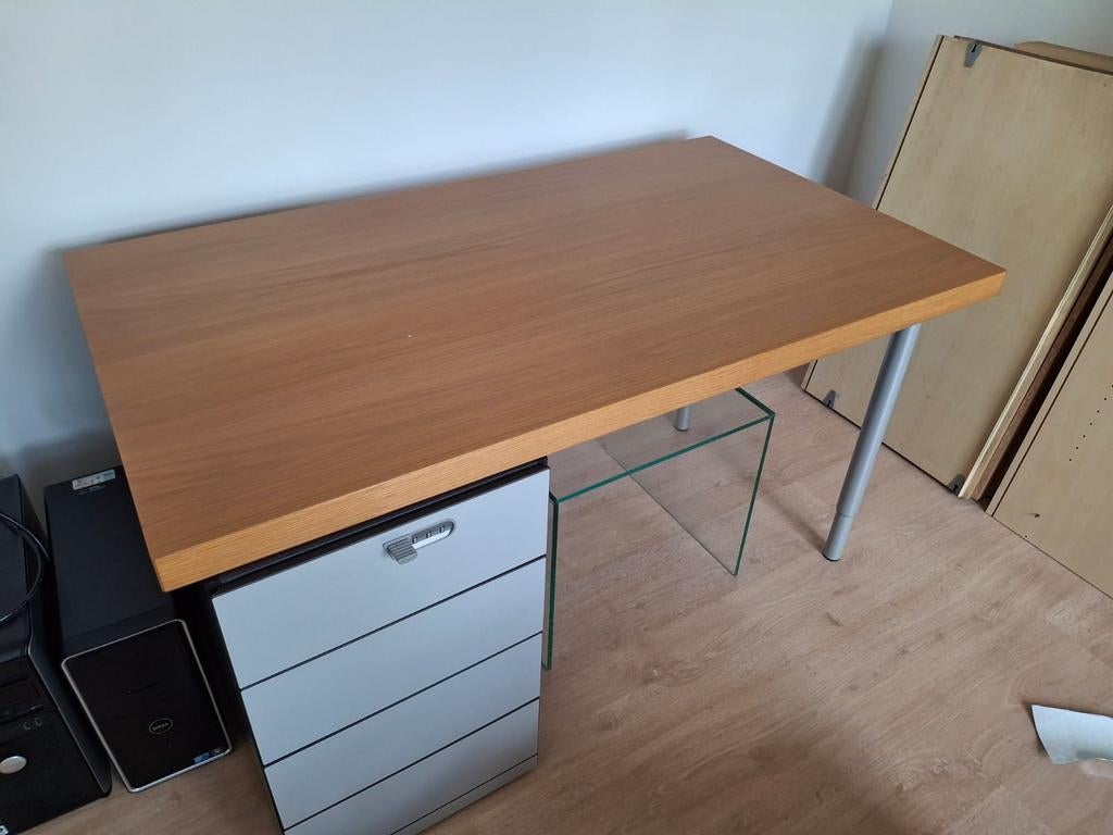 Bureau Bulo- gratis, Enlèvement