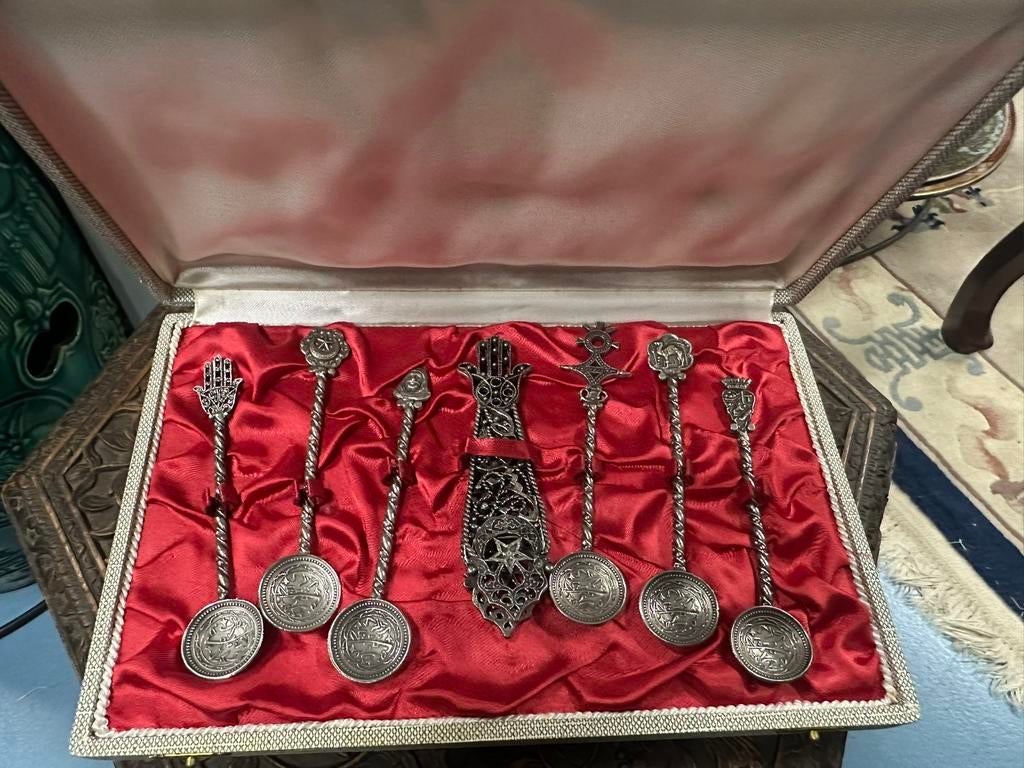 Coffret souvenir algérien (argenté/argenté) Boîte originale, Antiquités & Art, Antiquités | Argent & Or, Argent, Envoi