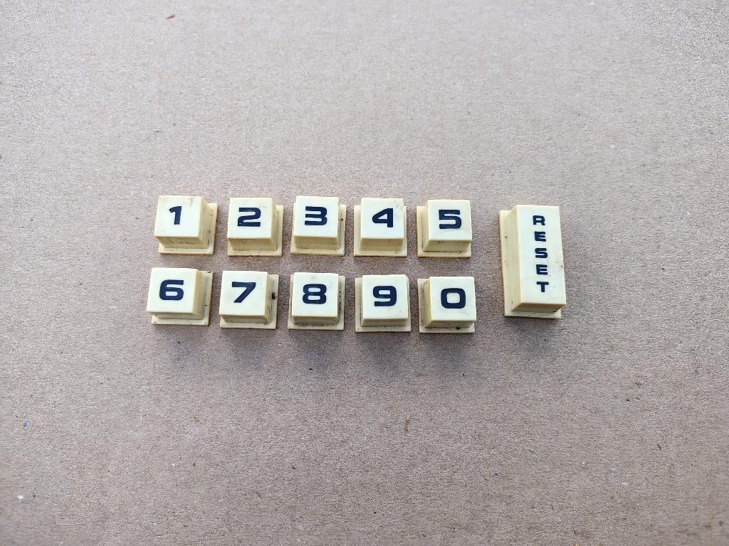 Druktoetsen / Set Rowe-AMi R82 (1978) jukebox, Collections, Machines | Jukebox, Ami, Envoi