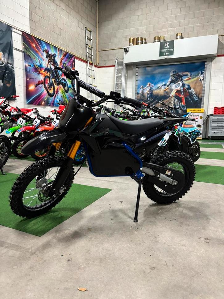 Nouvelle Crosser pour enfants Dirtbike, 2000 W, 60 V, rapide, Enfants & Bébés, Jouets | Extérieur | Véhicules à batterie, Comme neuf