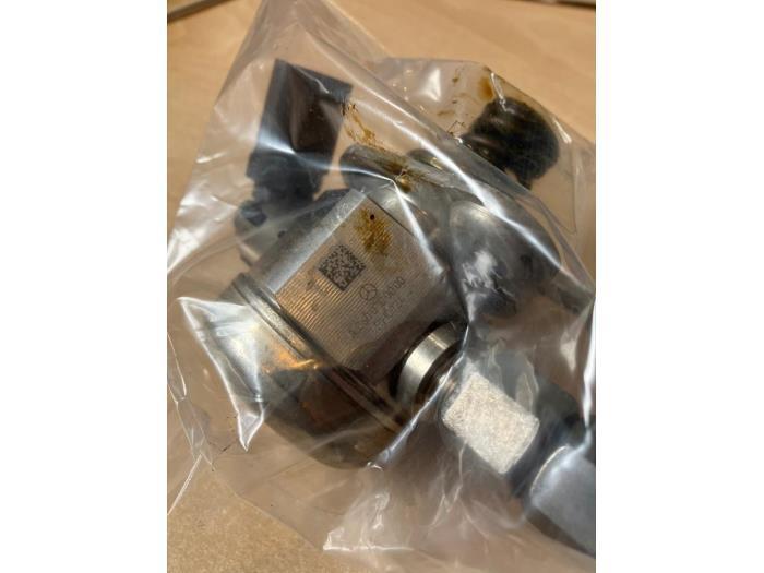 Pompe haute pression d'un Mercedes A-Klasse, Autos : Pièces & Accessoires, Systèmes à carburant, Mercedes-Benz, Utilisé, 3 mois de garantie