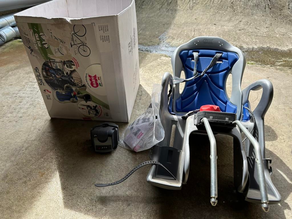 OK baby fietsstoel, Fietsen en Brommers, Fietsaccessoires | Fietsstoeltjes, Zo goed als nieuw, Achterzitje, 15 t/m 25 kg, Voetsteuntjes